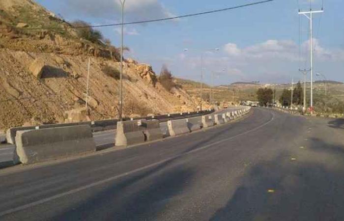 إعادة فتح طريق اربد عمان