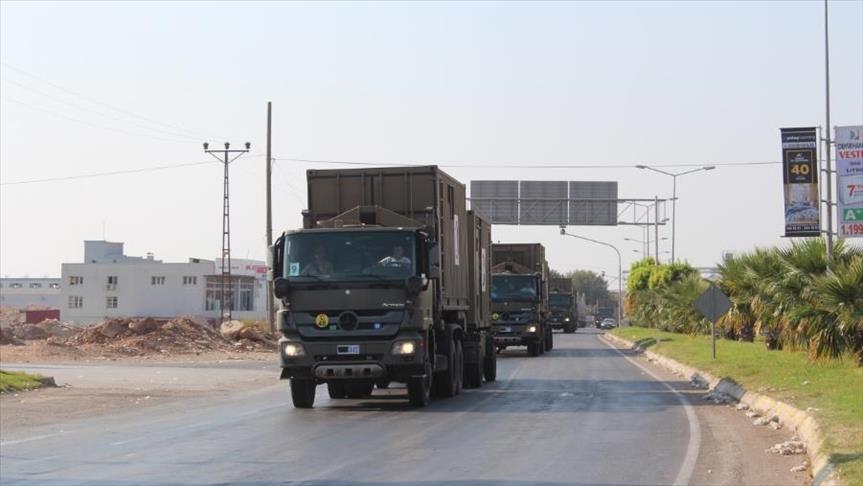تركيا ترسل تعزيزات لقواتها قرب الحدود السورية