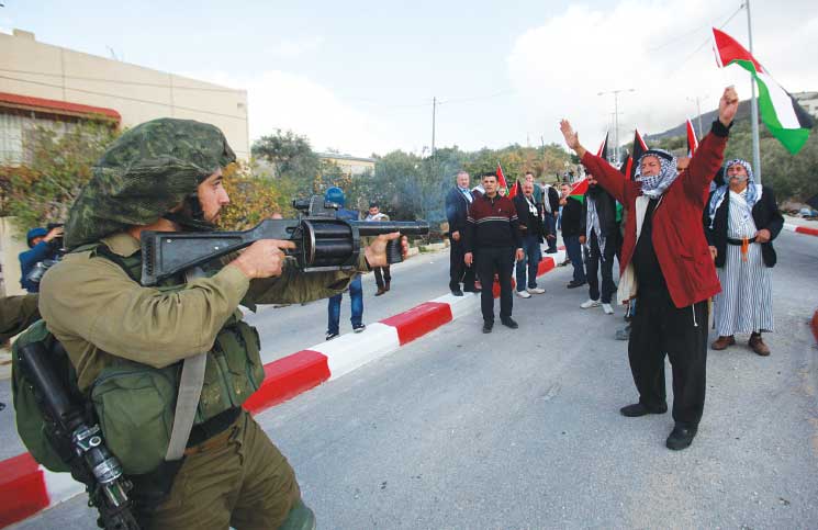 ﻿الانتفاضة الفلسطينية تبدأ أسبوعها الثاني بجمعة غضب مليونية واصابة 50 بالرصاص المطاطي