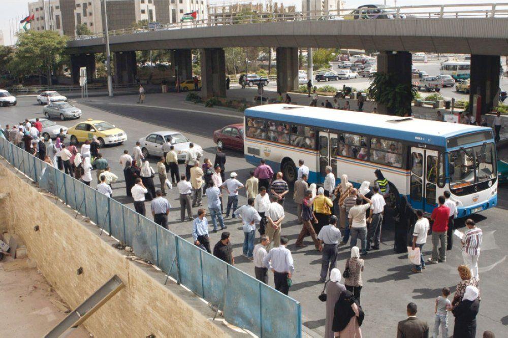 تزامنا مع رفع اسعار الخبز تعرفة جديدة للنقل العام