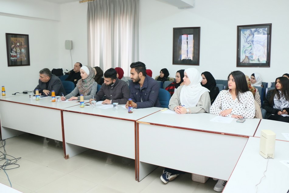 “اساليب التوعية بمخاطر المخدرات “دورة في جامعة فيلادلفيا