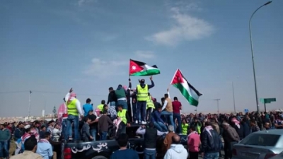 حراك بني حسن يُجدد المطالبة باقالة الحكومة وحل النواب