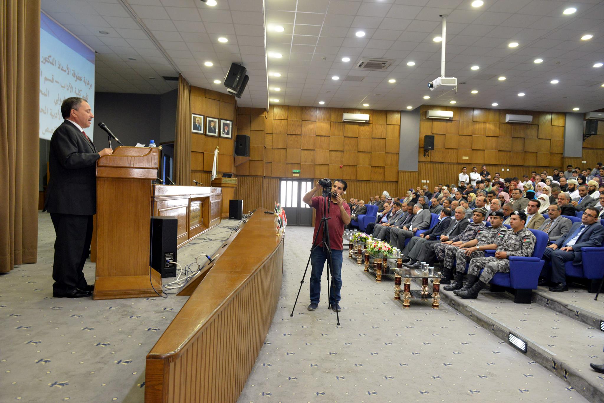 افتتاح أعمال مؤتمر”الدراسات الحديثة في إعجاز القرآن” في الطفيلة التقنية