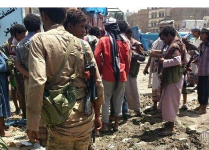 الحوثيون يبيعون أسلحتهم