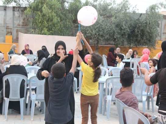 جمعية الشهيد راشد الزيود تقيم مهرجان ” فرحة يتيم الثاني ” في الهاشمية