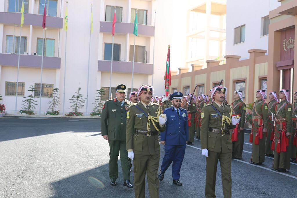 الفريق فريحات يستقبل رئيس هيئة الجيش السعودي