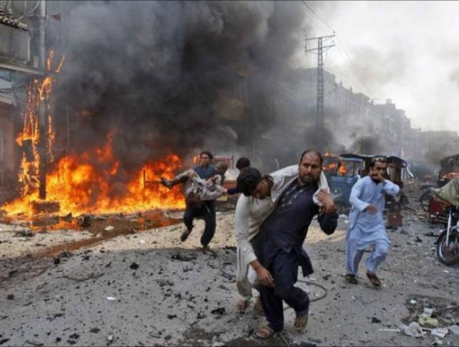 20 قتيلاً في تفجير بمنطقة القبائل في باكستان