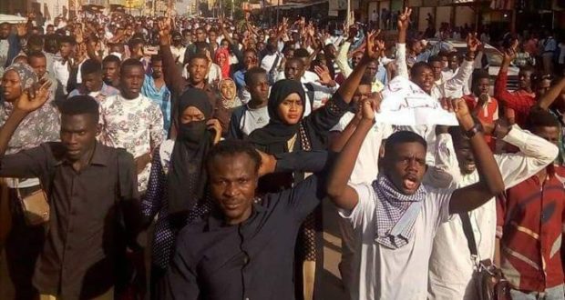 إسرائيل تدعم الاحتجاجات في السودان