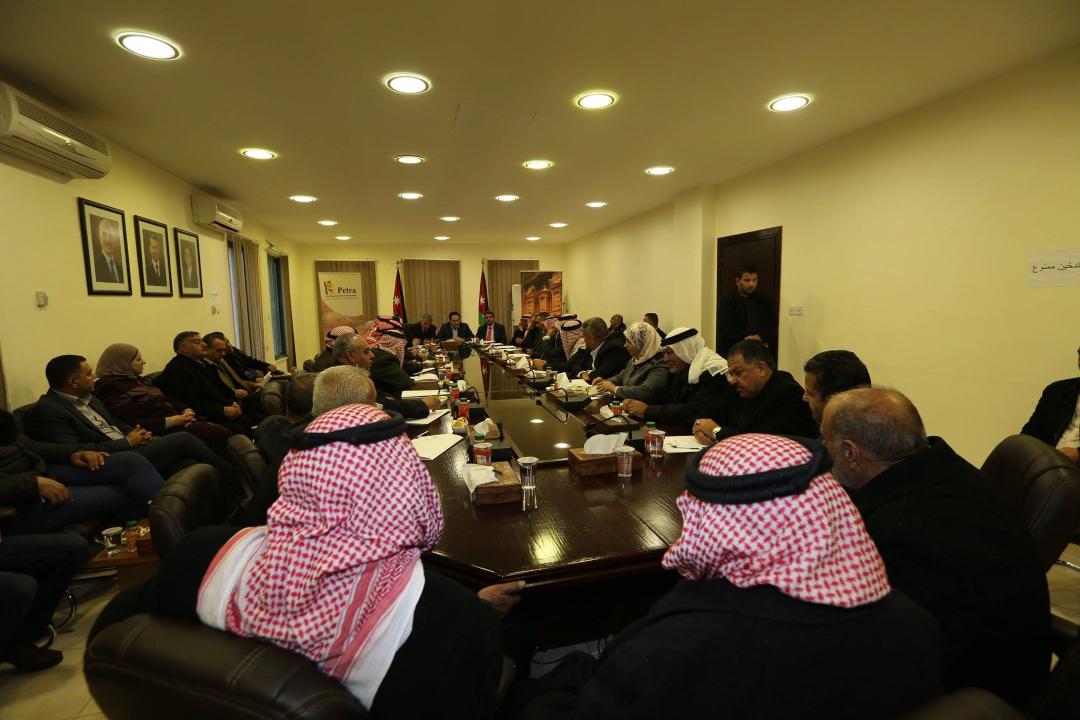 إقليم البترا يجتمع بالمجلس الإستشاري ويوضّح ما تم إنجازه