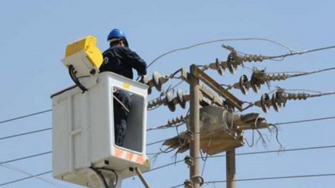 فصل الكهرباء عن مناطق في الكرك لأجراء اعمال صيانة