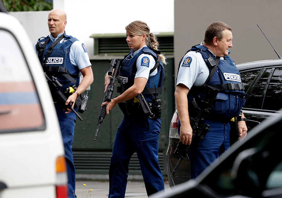 عاجل .. فيديو .. مقتل 40 شخصا واصابة العشرات في إطلاق نار على مصلين في نيوزيلاندا