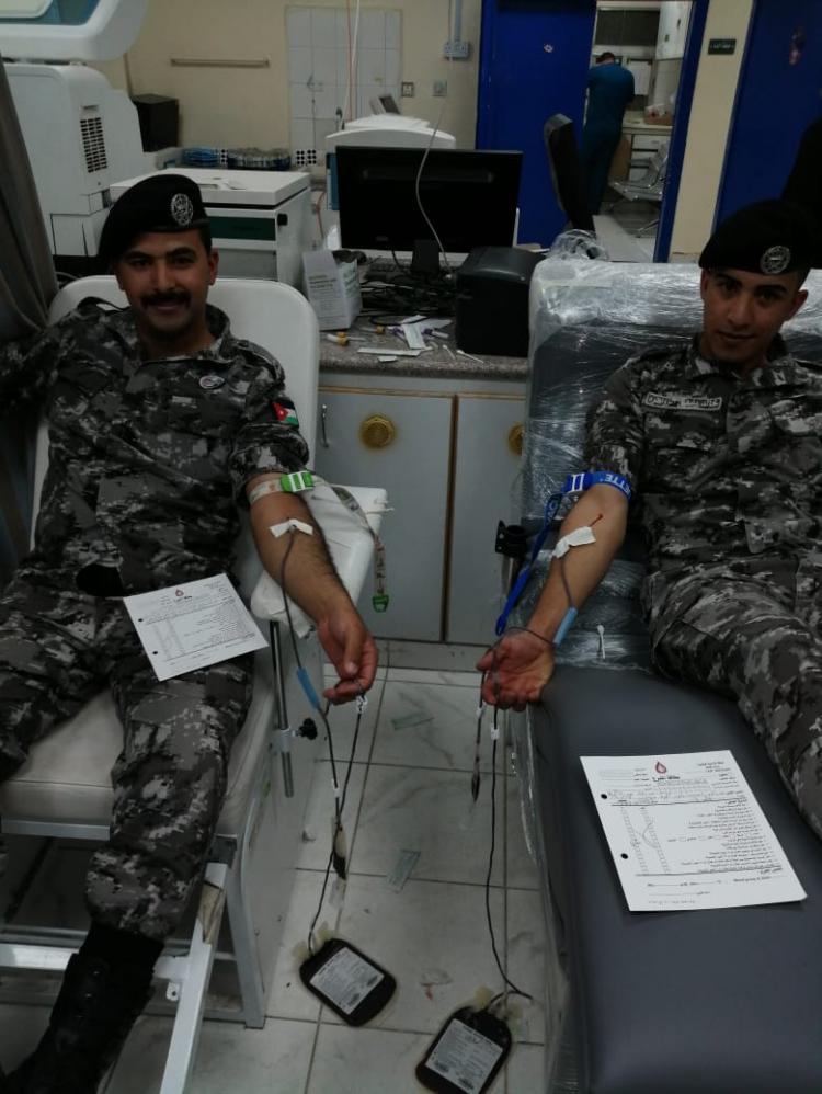 قوات الدرك تنفذ حملة للتبرع بالدم لمستشفى معان الحكومي