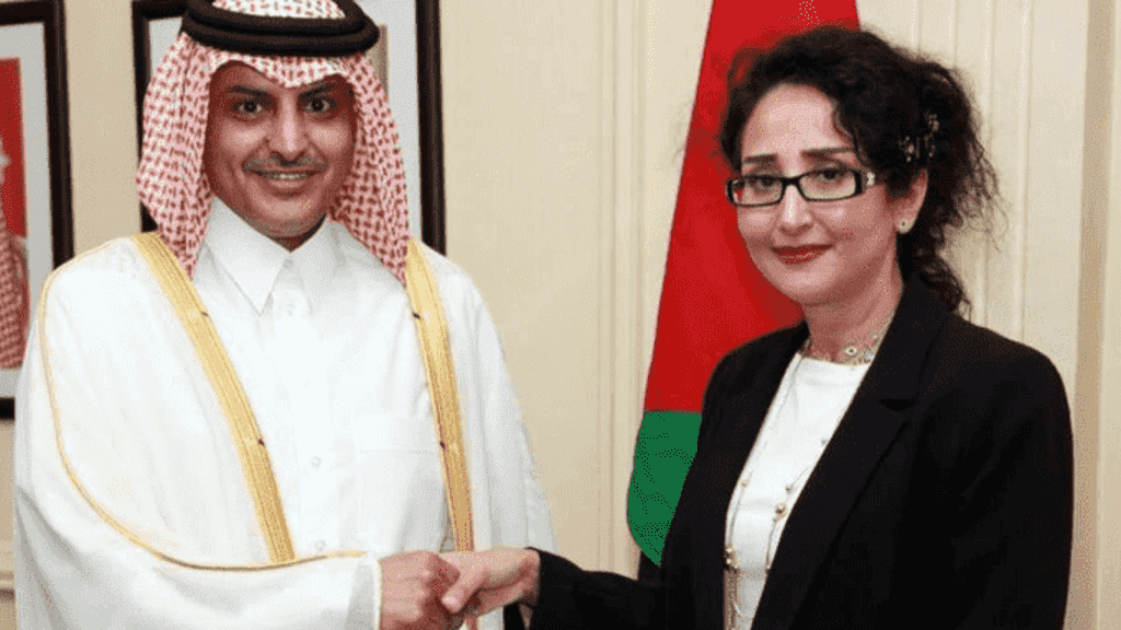 الخارجية تتسلم اوراق سفير قطر الجديد