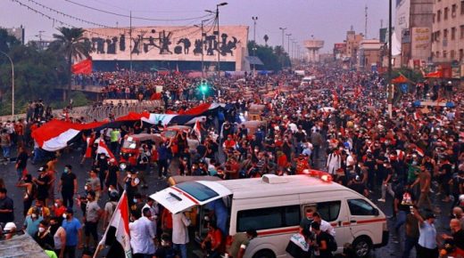 العراقيون يكسرون حظر التجول في بغداد