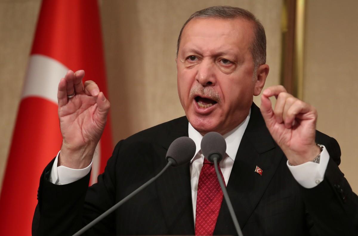 أردوغان: القوات التركية لن تغادر المنطقة الآمنة بسوريا