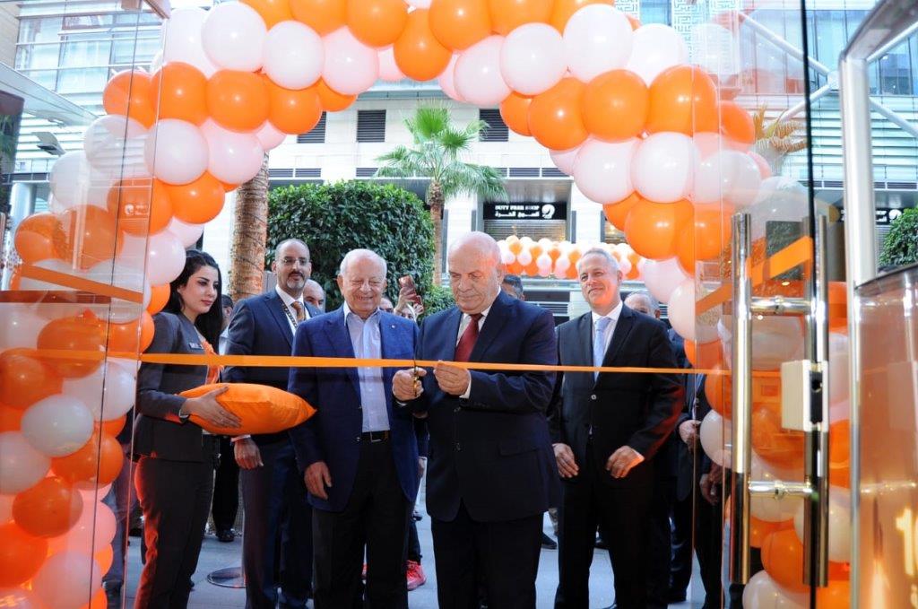 Orange الأردن تفتتح معرضها الذكي في موقعه الجديد في منطقة البوليفارد