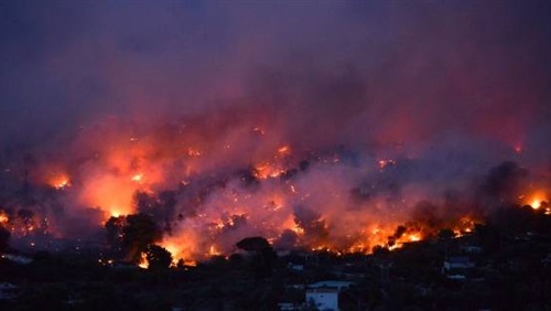 شاهدو كيف تعاملت السلطات مع الحرائق التي اجتاحت عدد من المناطق في لبنان