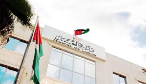 العمل تفند عدد من الاشاعات التي طالت الوزارة ووزيرها