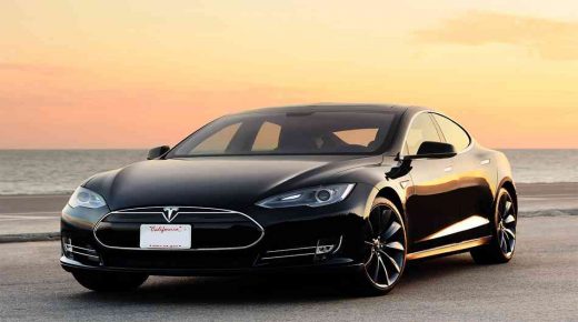 فيديو .. شركة Tesla في مأزق أثناء إزاحتها الستار عن أحدث مركبة كهربائية