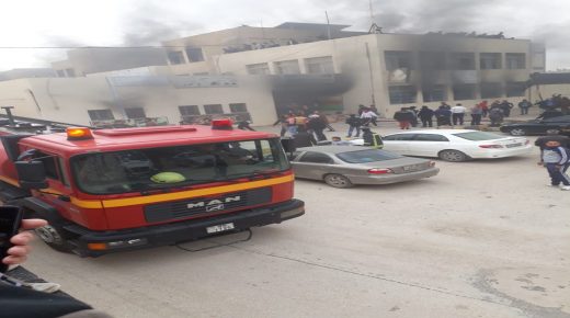 بالصور والفيديو ..حريق مدرسة مصعب بن عمبر الثانوية للبنين في الرمثا