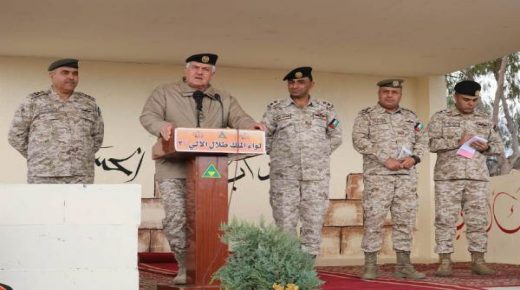 رئيس هيئة الأركان المشتركة يزور كتيبة الأمير غازي الدبابات /18