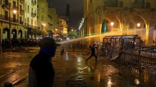 بيروت : 520 مصاب خلال يومين من المواجهات بين المتظاهرين والأمن