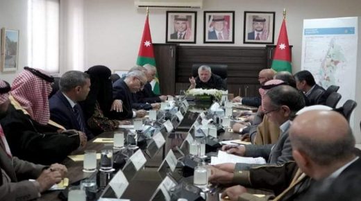 الملك يجتمع مع رئيس وأعضاء شركة تطوير وادي عربة وممثلين عن المجتمع المحلي في المنطقة