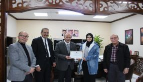 رئيس فيلادلفيا يخرج المشاركين في دورة تدريب المدربين