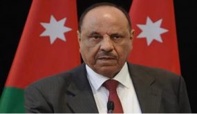 Image processed by CodeCarvings Piczard ### FREE Community Edition ### on 2019-10-20 12:17:37Z | |