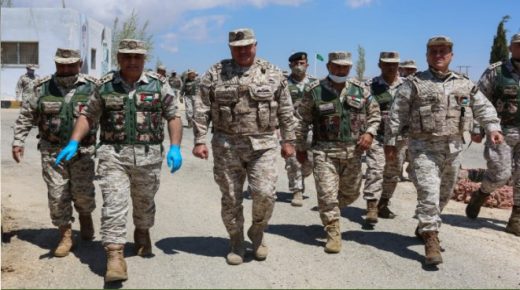 اللواء الحنيطي يزور قيادة المنطقة العسكرية الجنوبية ولواء الإمير زيد بن الحسين