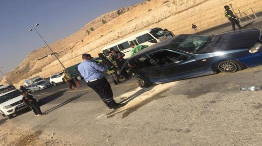 عمان : 4 اصابات بحادث تصادم بين مركبتين