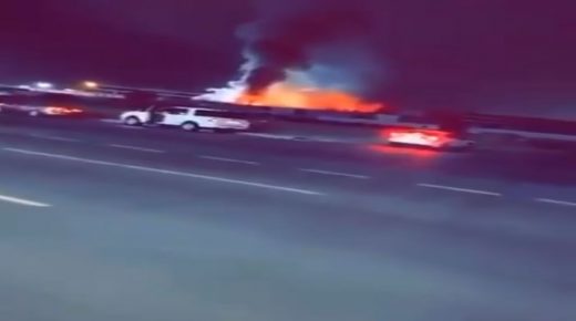 بالفيديو .. اندلاع حريق بساحة قطار الحرمين بالسعودية