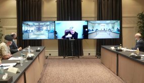 الملك يؤكد ضرورة تطوير ومراجعة مصفوفة اجراءات التعامل مع الوضع الوبائي واعادة احتوائه