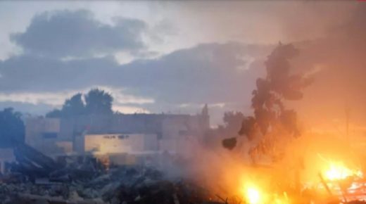 بالفيديو والصور ..اندلاع حرائق بعدة مناطق في اسرائيل