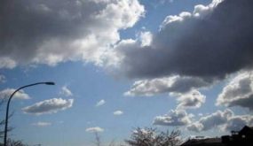 أجواء لطيفة اليوم واحتمال هطول زخات خفيفة غدًا