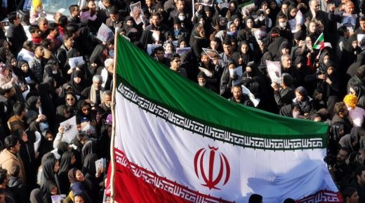 ردا على تهديد ترامب.. ايران تنفي وقوفها وراء الهجمات الصاروخية على المنطقة الخضراء في بغداد