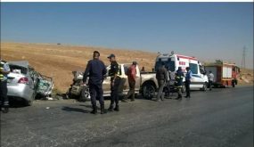 المفرق : وفاة 6 اشخاص بحادث تصادم بين مركبة وتريلا