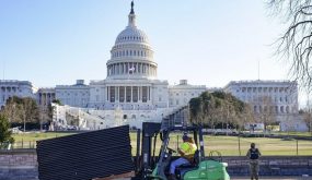 الشرطة تعتقل رجلا يحمل أوراق اعتماد مزيفة لحفل تنصيب بايدن ومسدسا وأكثر من 500 طلقة