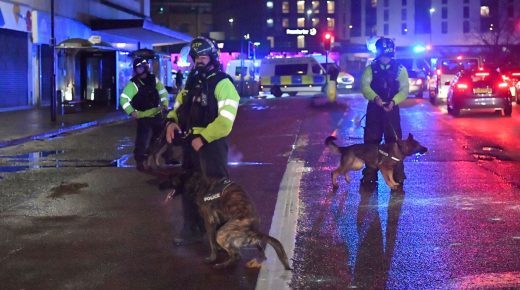 Bristol protest: Glass bottles thrown at police – and lasers shone in officers’ faces – at third ‘Kill The Bill’ demonstration