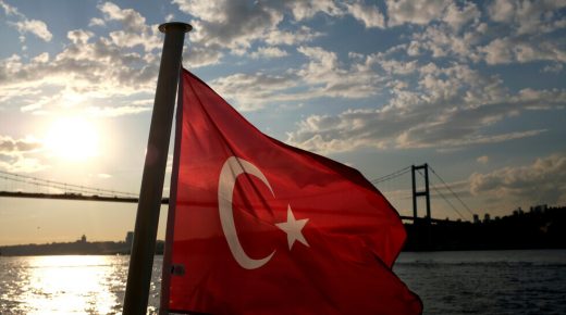 تركيا تسجل حصيلة قياسية بعدد إصابات كورونا اليومية