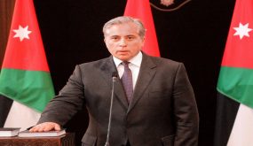 حسان مديرا لمكتب الملك وقبول استقالة الخريشا والناصر وطوقان