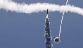 لأول مرة يُستخم ” القسام تُطلق صاروخ عياش بمدى 250 كيلو متر صوب مطار رامون”