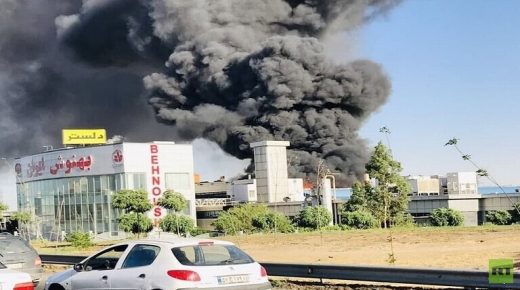 وسائل إعلام إيرانية: حريق كبير في أحد المصانع غرب طهران