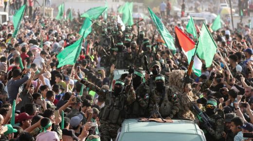 ردا على مسيرة الأعلام ” حماس تدعو الى النفير العام يوم الثلاثاء “