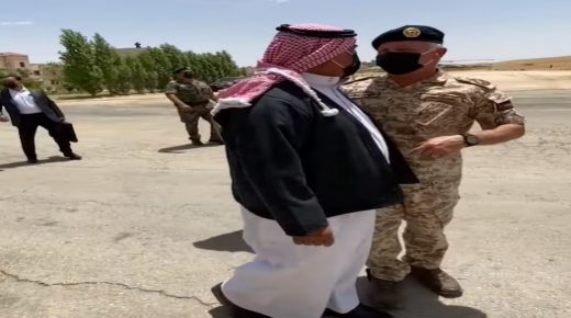 بالفيديو ..الملك في دارة العين جمال الشوابكة