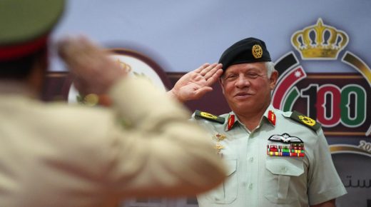 الملك يرعى حفل تخريج كلية الدفاع الوطني الملكية الأردنية