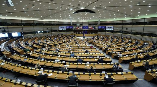 البرلمان الأوروبي يدعو لإدراج الفساد كجريمة تستوجب فرض عقوبات