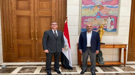 مدير عام هيئة تنشيط السياحة يلتقي السفير المصري