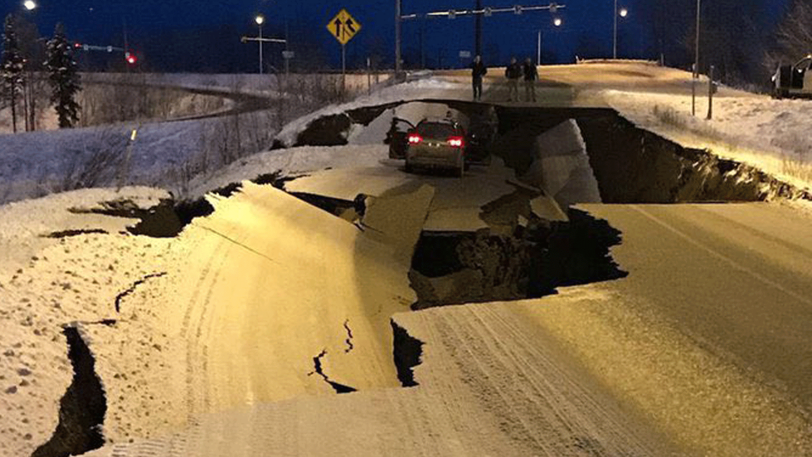 زلزال بقوة 8,2 درجات قبالة شبه جزيرة ألاسكا الأميركية..فيديو