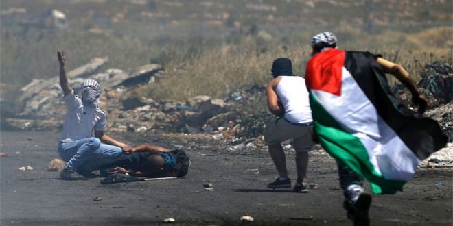 شهيد فلسطيني متأثرا بجروح أصيب بها برصاص قوات الاحتلال الإسرائيلي